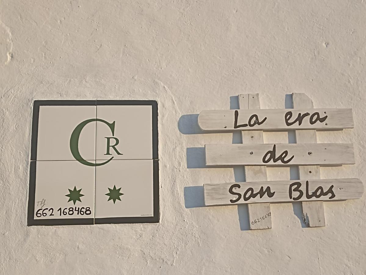 La Era De San Blas Fuentes de León Extérieur photo